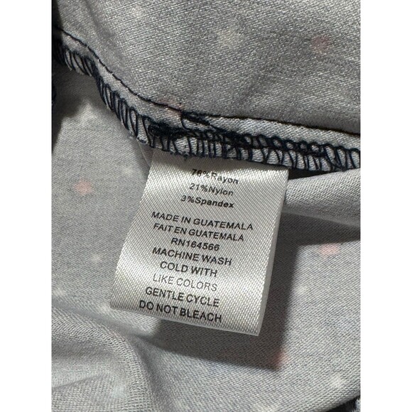 Jessica Riley Size S NWT Knee Shorts Blue, Red, White Star Design - Picture 7 of 7